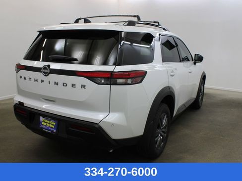 New 2026 Nissan Pathfinder SV image 4