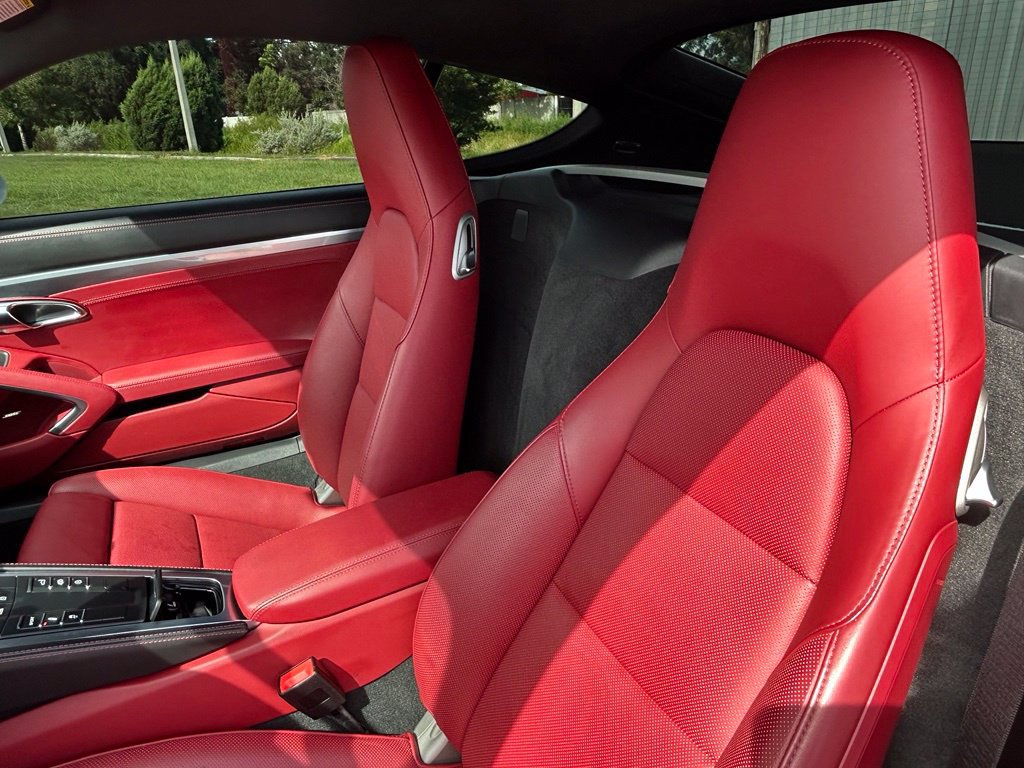 Used 2021 Porsche 718 Cayman S RWD image 18