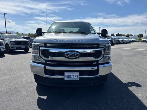 Certified 2020 Ford F250 XL w/ STX Appearance Package AWD/4WD image 3
