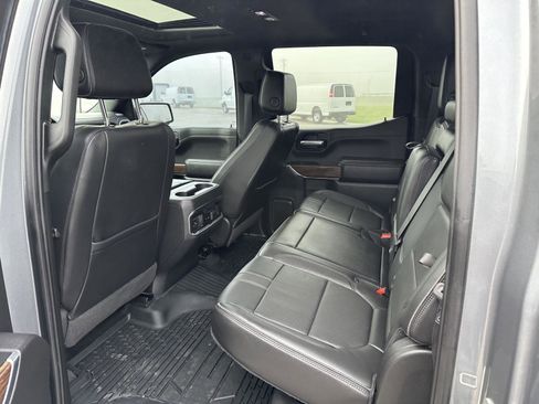 Used 2022 Chevrolet Silverado 1500 High Country w/ Technology Package AWD/4WD image 13