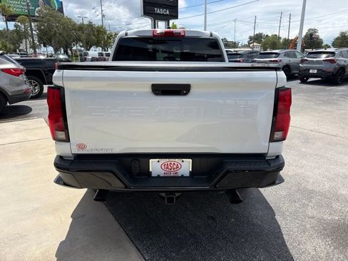 Used 2024 Chevrolet Colorado Z71 w/ Z71 Convenience Package 2 AWD/4WD image 7