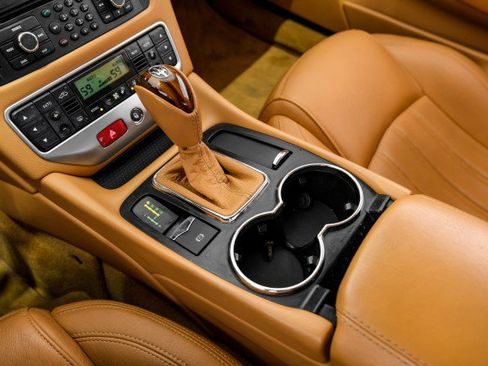 Used 2011 Maserati GranTurismo S RWD image 19
