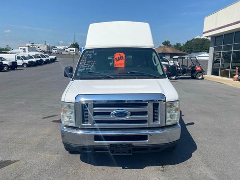 Used 2013 Ford E-350 and Econoline 350 Extended Super Duty w/ PWR Group image 2