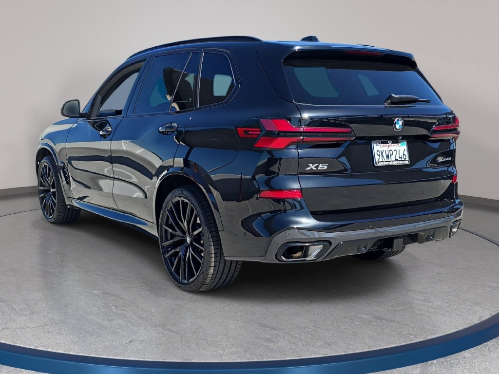 Used 2024 BMW X5 sDrive40i w/ M Sport Package RWD image 8
