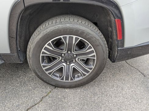 Used 2024 Jeep Wagoneer Series II w/ Convenience Group I image 31