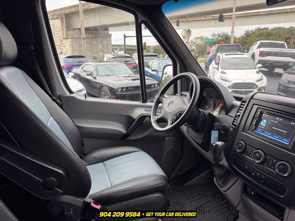 Used 2011 Mercedes-Benz Sprinter 2500 image 25