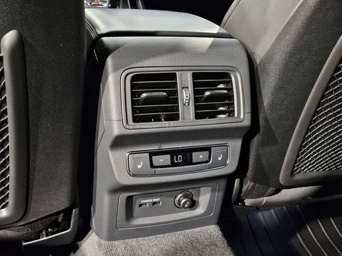 Certified 2024 Audi SQ5 Prestige AWD/4WD image 37