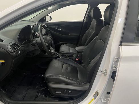 Used 2019 Hyundai Elantra GT w/ Style Package 02 FWD image 11