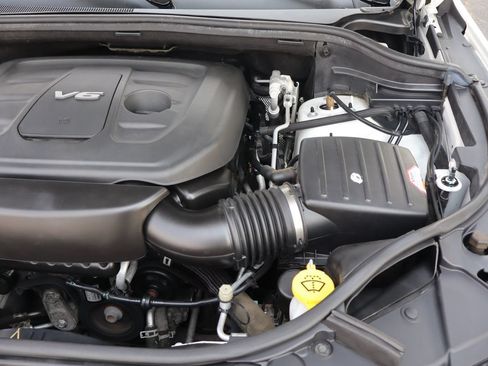 Used 2016 Jeep Grand Cherokee Overland AWD/4WD image 39
