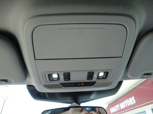 Used 2023 Ford Explorer XLT w/ Equipment Group 202A image 8