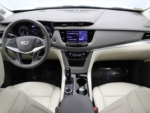 Used 2023 Cadillac XT5 Premium Luxury AWD/4WD image 19