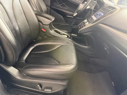 Used 2017 Lincoln MKC Premiere FWD image 23
