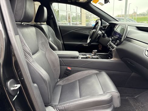 Used 2024 Lexus RX 350 w/ Convenience Package image 33