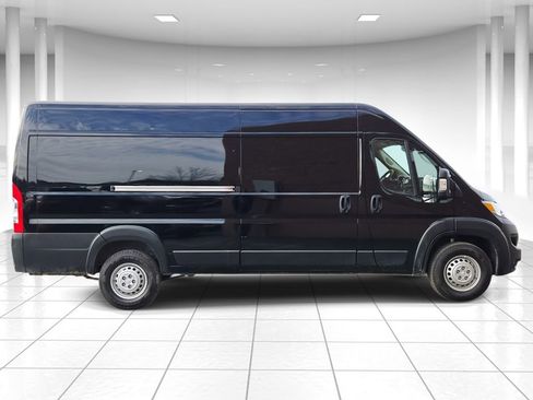 Used 2025 RAM ProMaster 3500 w/ Convenience Group image 2