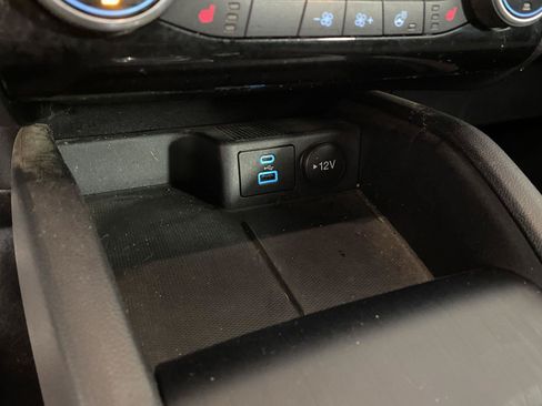 Used 2022 Ford Escape SE w/ SE Sport Appearance Package AWD/4WD image 15