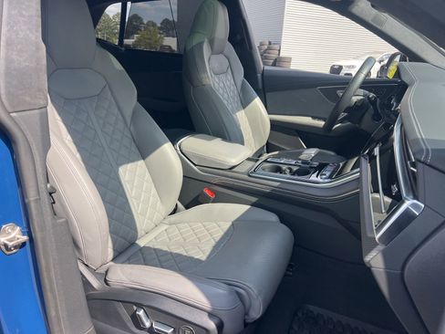 Used 2024 Audi SQ8 Prestige AWD/4WD image 36