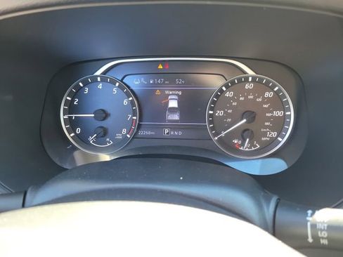 Used 2023 Nissan Frontier SV w/ SV Convenience Package image 17