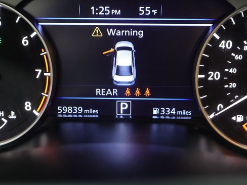 Used 2024 Nissan Altima 2.5 SV AWD/4WD image 40