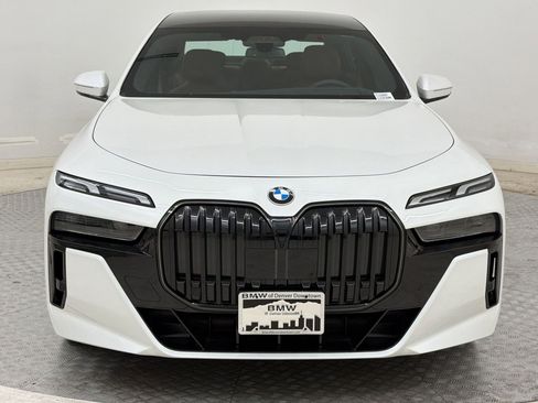 New 2026 BMW 760i xDrive w/ Autobahn Package AWD/4WD image 6