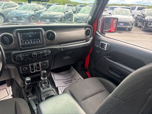 Used 2018 Jeep Wrangler Unlimited Sport S AWD/4WD image 17