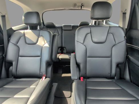 Used 2025 Kia Telluride S FWD image 33