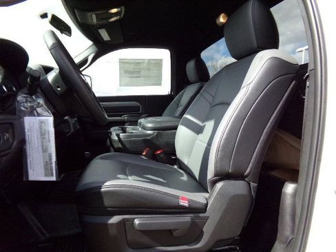 Used 2024 RAM 5500 Tradesman image 8