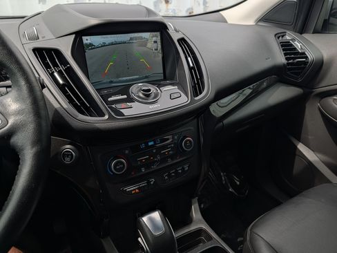 Used 2019 Ford Escape Titanium FWD image 32