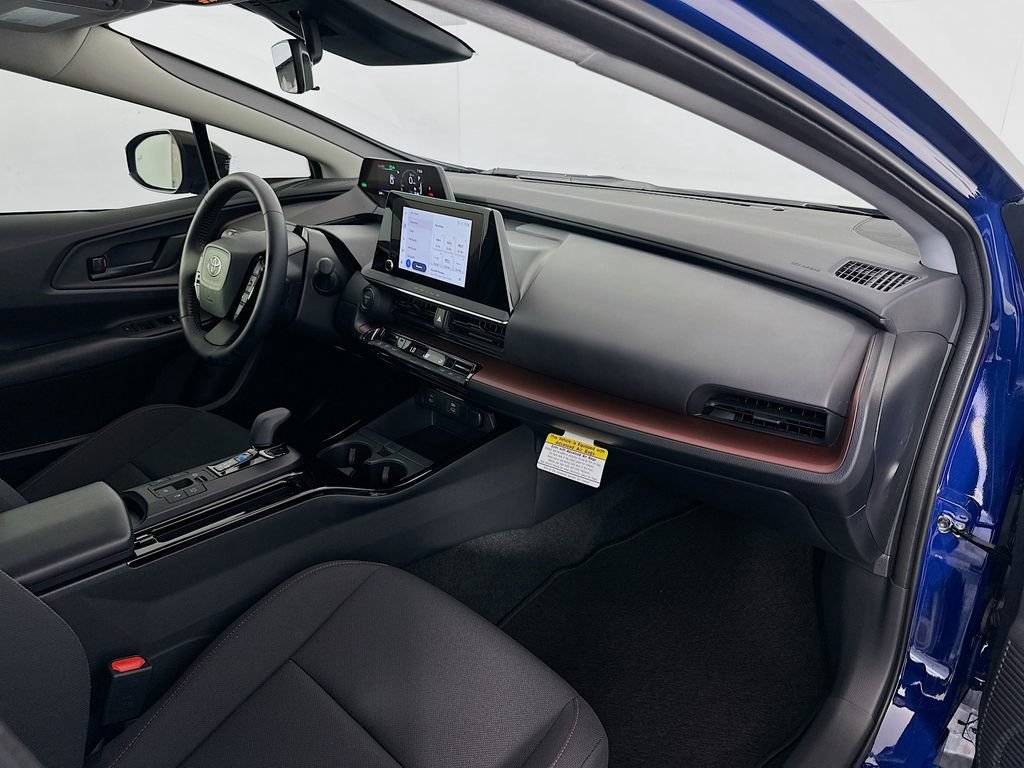 Used 2026 Toyota Prius Plug-In Hybrid FWD image 27