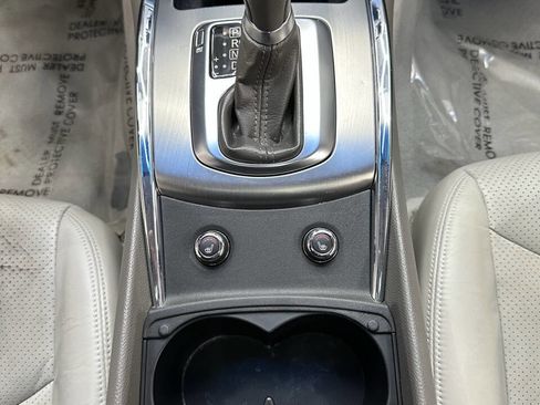 Used 2011 INFINITI G37 Journey w/ Premium Pkg image 24
