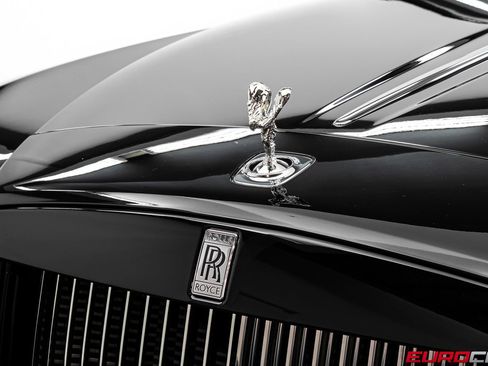 Used 2017 Rolls-Royce Dawn RWD image 12