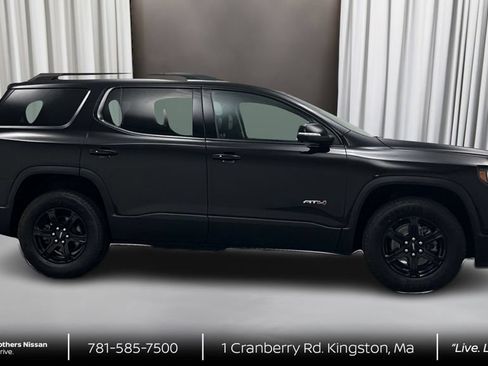 Used 2022 GMC Acadia AT4 w/ Technology Package AWD/4WD image 4