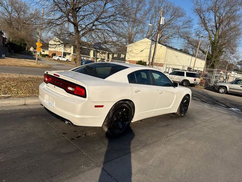 Used 2013 Dodge Charger Police w/ Street Appearance Group image 4
