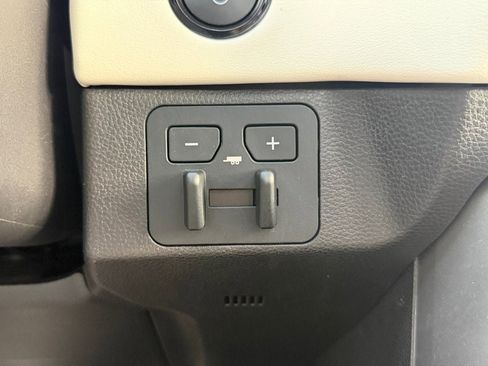 Used 2025 Toyota Sequoia Capstone image 24