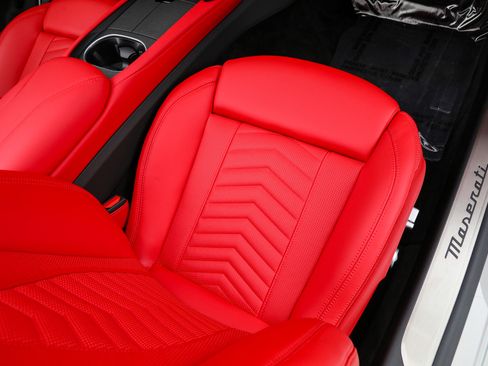 Used 2026 Maserati GranCabrio Modena AWD/4WD image 17