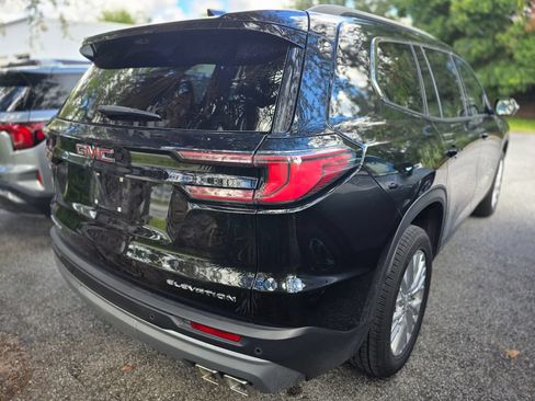 Used 2026 GMC Acadia Elevation w/ Elevation Premium Package FWD image 2