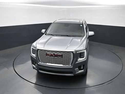 Used 2024 GMC Yukon Denali AWD/4WD image 18