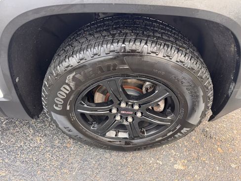 Used 2020 GMC Acadia AT4 w/ Trailering Package AWD/4WD image 5