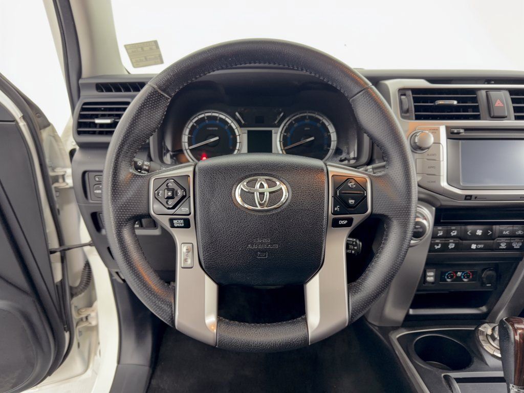 Used 2018 Toyota 4Runner Limited AWD/4WD image 10