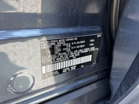 Used 2021 Toyota Venza Limited AWD/4WD image 36