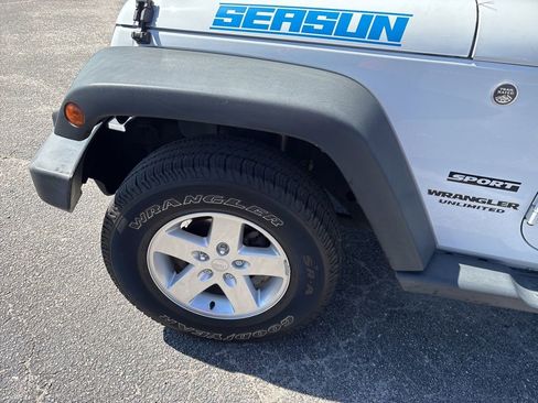Used 2016 Jeep Wrangler Unlimited Sport w/ Quick Order Package 24S AWD/4WD image 1