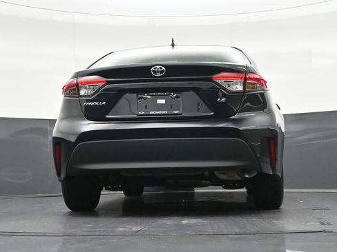 Used 2025 Toyota Corolla LE w/ Convenience Package FWD image 29