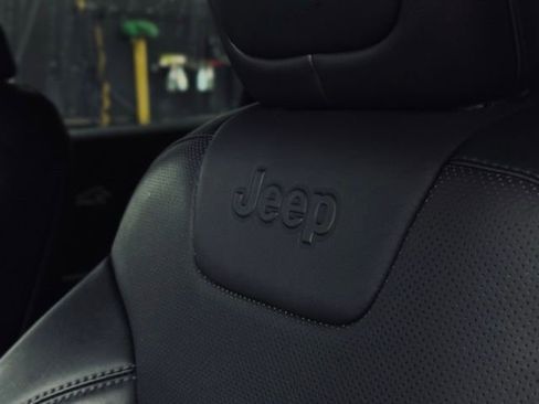 Used 2022 Jeep Cherokee Latitude Lux image 18