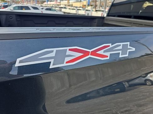 Used 2019 Chevrolet Silverado 1500 Custom w/ Custom Value Package image 27