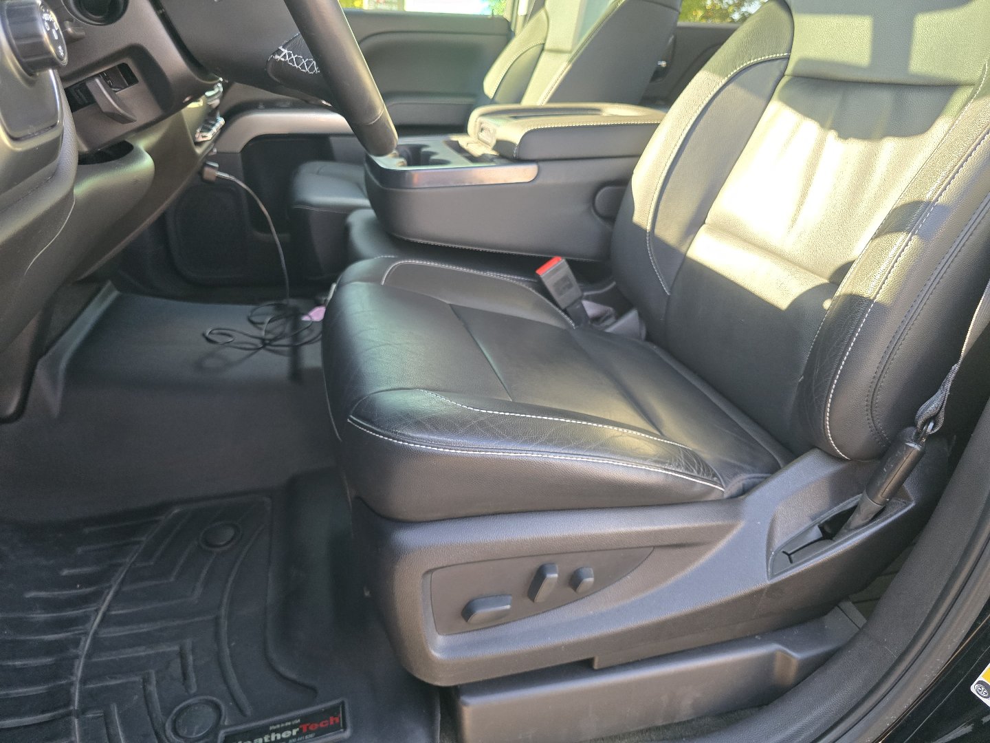 Certified 2018 Chevrolet Silverado 1500 LT w/ All Star Edition AWD/4WD image 32
