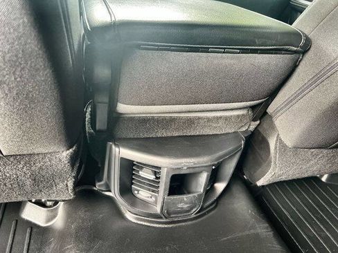 Used 2024 RAM 2500 Big Horn AWD/4WD image 20