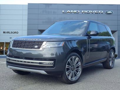 New 2025 Land Rover Range Rover SE