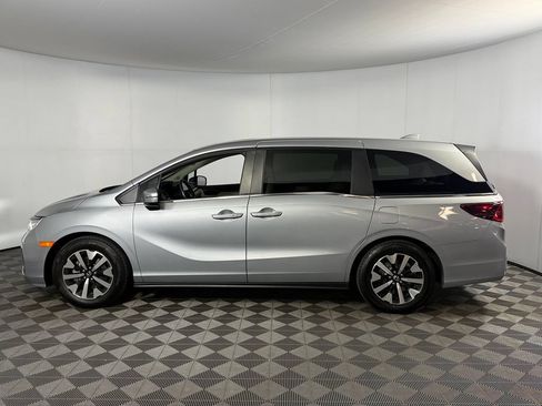 Used 2025 Honda Odyssey EX-L image 9