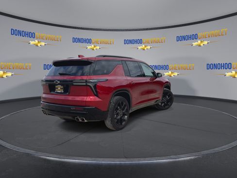 Used 2024 Chevrolet Traverse RS image 11