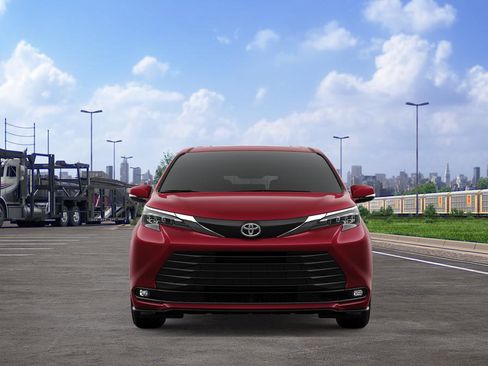 New 2026 Toyota Sienna XLE AWD/4WD image 17