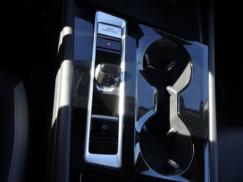 New 2026 Volkswagen Atlas Peak Edition AWD/4WD image 32